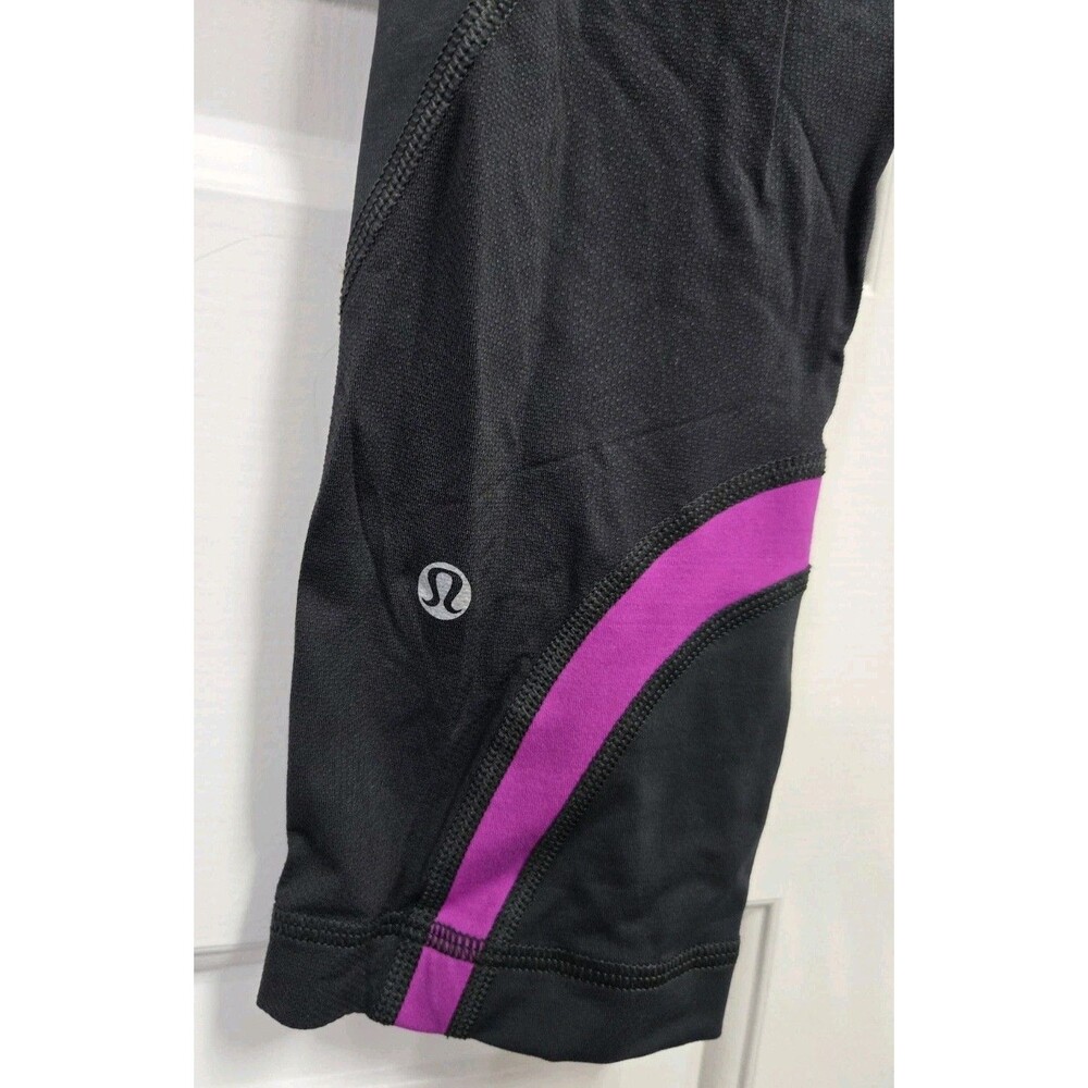 Lululemon Run Inspire Crop Leggings Womens Size 6 Black Purple Capris
